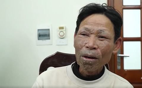 Clip lời khai của đối tượng Cao Văn Hùng kẻ đốt quán cafe khiến 11 người chết Ở Hà Nội, Lời khai với tình tiết bất ngờ của kẻ đốt quán hát khiến 11 người tử vong, Clip lời khai của Cao Văn Hùng, Clip lời khai của kẻ đốt quán cafe hát cho nhau nghe, Clip lời khai của đối tượng đốt quán cafe 11 người chết, Clip lời khai của kẻ đốt quán cafe ở Hà Nội, Khởi tố vụ án bắt giam nghi phạm đổ xăng phóng hỏa làm 11 người chết ở Hà Nội, Clip cháy quán cafe ở Hà Nội 11 người chết, Clip đối tượng phóng hỏa quán cafe 11 người chết, Clip bắt đối tượng phóng hỏa quán cafe 11 người chết, Clip cháy quán cafe Hà Nội 11 người chết, Clip cháy nhà, Clip cháy nhà ở Hà Nội, Clip cháy nhà ở Hà Đông, Clip tin tức, Clip tin tức pháp luật