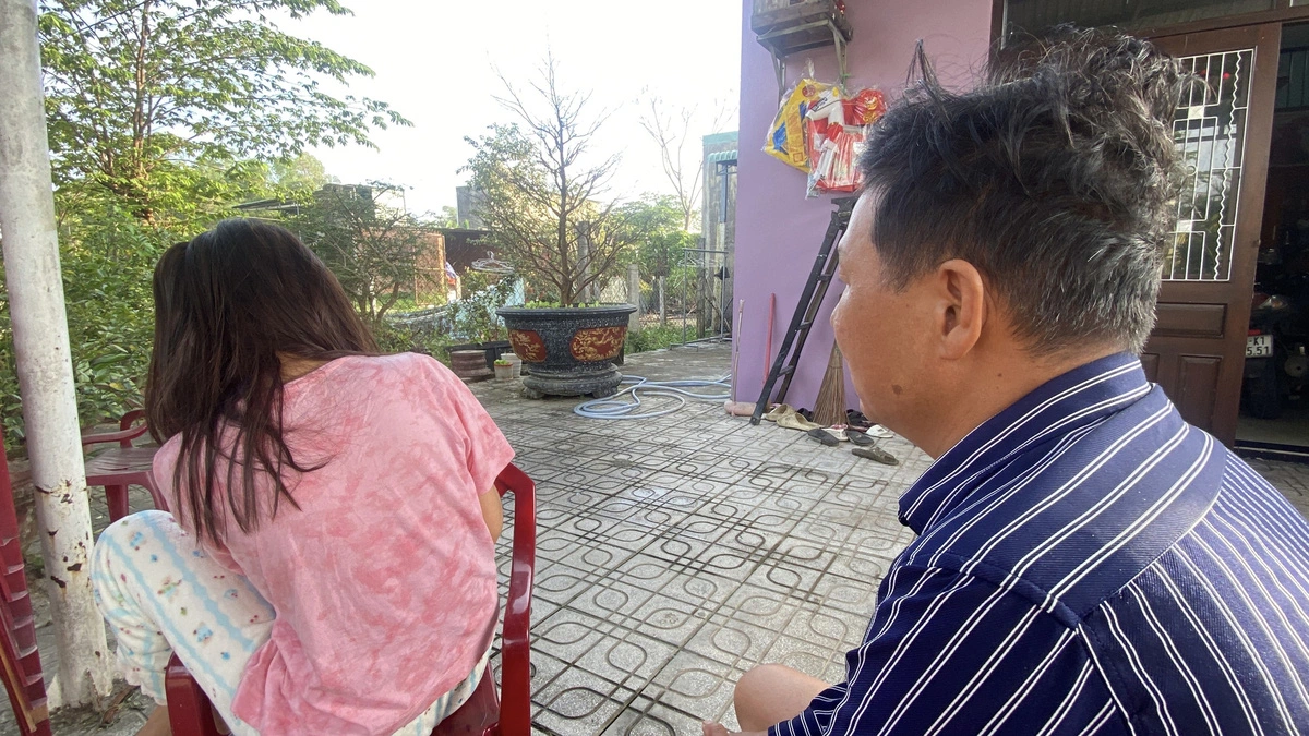 Clip lời nói của cô gái trong vụ nam shipper tử vong Càng Nói Càng Cho Thấy Đang Ngụy Biện, Clip cô gái trong vụ nam shipper tử vong nói gì, Clip lời nói của nữ khách hàng trong vụ nam shipper tử vong, Clip lời biện minh của cô gái trong vụ nam shipper tử vong, Clip cô gái trong vụ nam shipper tử vong là ai, Clip chân dung cô gái trong vụ nam shipper tử vong, Clip tin tức, Clip tin tức pháp luật, Clip shipper tông vào xe Porsche giờ ra sao, Clip shipper quay lén dưới váy em khách hàng, Clip anh Shipper quay lén dưới váy em gái xinh khách hàng không mặc chíp lộ bướm đen xì, Clip shipper quỳ gối van xin vì tông vào xe sang Porsche, Clip anh Shipper quay lén dưới váy em gái xinh khách hàng lộ bướm đen xì, Clip thanh niên shipper tông vào xe Porsche quỳ xuông van xin, Clip Juny Lany và anh shipper, Clip shipper đâm vào xe Porsche