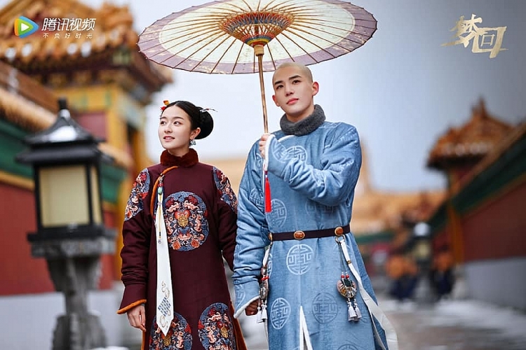 Phim Mộng Hồi Đại Thanh 2019 Full HD Vietsub Thuyết Minh, Phim Mộng Hồi Đại Thanh Full HD thuyết minh, Phim Mộng Hồi Đại Thanh Full HD Vietsub, Phim Mộng Hồi Đại Thanh Full HD phụ đề, Phim Mộng Hồi Đại Thanh thuyết minh phụ đề, Phim Mộng Hồi Đại Thanh thuyết minh Vietsub, Phim Mộng Hồi Đại Thanh Full HD Online, Xem Phim Mộng Hồi Đại Thanh Full miễn phí, Xem Phim Mộng Hồi Đại Thanh online miễn phí, Xem Phim Mộng Hồi Đại Thanh miễn phí thuyết minh, Phim Mộng Hồi Đại Thanh REVIEW, Phim Mộng Hồi Đại Thanh nội dung, Phim Mộng Hồi Đại Thanh diễn viên, Xem Phim Mộng Hồi Đại Thanh Full bộ Online, Phim Mộng Hồi Đại Thanh tiếng Việt, Watch Full Movie Dream Back to the Qing Dynasty Online Free, Phim bộ Trung Quốc, Phim bộ Trung Quốc 2019, Phim triều đình nhà Thanh, Phim triều đại nhà Thanh Trung Quốc, Phim Xuyên Không, Phim Xuyên Không Trung Quốc, Phim ngôn tình xuyên không, Phim Lý Lan Địch, Phim hay Vương An Vũ, Tân Vân Lai, Đinh Kiều, Tôn An Khả, Trần Ngữ An, Chương Nhạc Vận, Nghê Tùng Dương, Hà Chí Long, Lang Bằng, Kim Xung