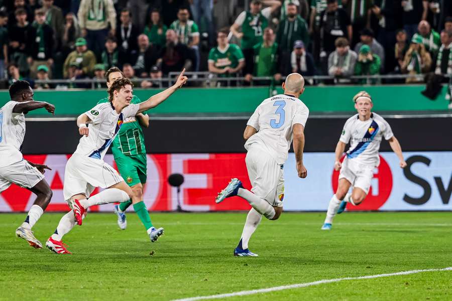 WATCH Highlights Rapid Vienna 1-4 Djurgarden 2025.04.17 All Goals, Kết quả bóng đá Cup C3, Video kết quả Cup C3 hôm nay, Video Cup C3 Highlights, Video Cup C3 Football, Conference League Full Goals Highlight, Kết quả giải Conference League C3 Châu Âu, Europa Conference League Full Goals Highlight, Conference League 2024 Final, Rapid Vienna Full Goals Highlights, Djurgarden Goals Highlights