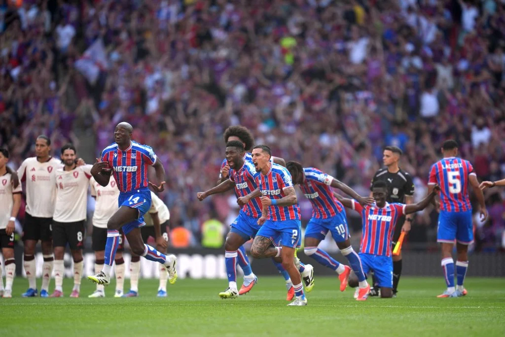 WATCH Crystal Palace 2-2 (Pen 3-2) Liverpool 2025.08.10 Salah đá hỏng penalty, Community Shield Football, Community Shield 2025, Bóng đá Siêu Cúp Anh, Crystal Palace Full Goals Highlight, Liverpool Full Goals Highlight