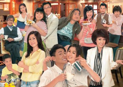 Sau khi ly hôn vợ, Bao Chỉ Đê lâm vào cảnh gà trống nuôi con và phải thường xuyên thay đổi công việc. Bạn thân Chỉ Đê là Tô Tích và Nhậm Gia Chính bèn giới thiệu công việc tại quán cafe cho anh, vô tình khiến cuộc sống của Chỉ Đê hoàn toàn thay đổi....Phim Tiệm Cà Phê Hữu Tình 2013 Full HD Lồng Tiếng, Xem Phim Tiệm Cà Phê Hữu Tình Full HD lồng tiếng, Xem Phim Tiệm Cà Phê Hữu Tình lồng tiếng HD Online, Xem Phim Tiệm Cà Phê Hữu Tình HD Online lồng tiếng, Xem trọn bộ Phim Tiệm Cà Phê Hữu Tình lồng tiếng, Xem Online phim Phim Tiệm Cà Phê Hữu Tình lồng tiếng, Phim Tiệm Cà Phê Hữu Tình BẢN ĐẸP lồng tiếng, Phim bộ TVB, Phim TVB, Phim Sitcom, Phim bộ Trung Quốc, Huỳnh Tông Trạch, Sầm Lệ Hương, Mễ Tuyết, Hồ Định Hân, Vương Hạo Tín, Cổ Minh Hoa, Tiểu Bảo, Trương Huệ Nhã, Chu Mễ Mễ, Trương Dĩnh Khang, Lưu Ngạn Phong