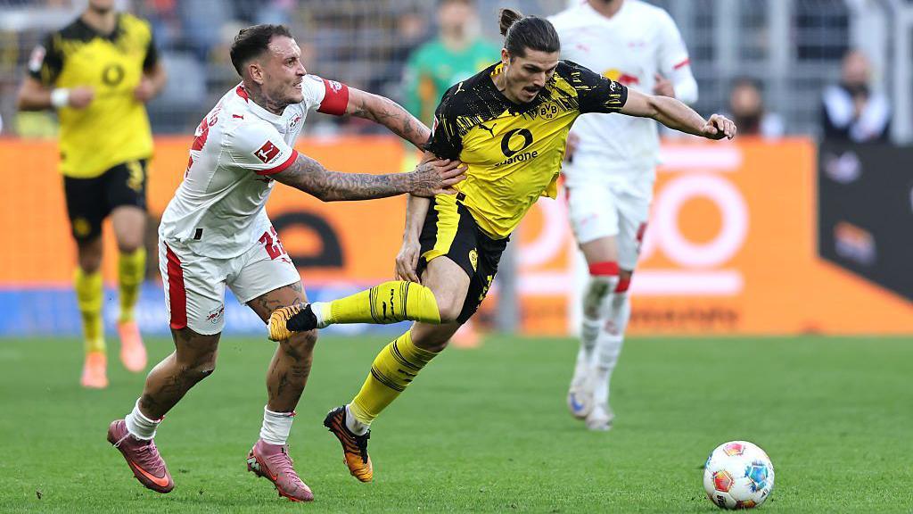 WATCH Dortmund 1-1 RB Leipzig Extended Highlights Full HD 2025.10.04, Video Dortmund 1-1 RB Leipzig Highlights, Borussia Dortmund Full Goals Highlight, RB Leipzig Full Goals Highlight, Bundesliga Full Goals Highlight, Clip kết quả bóng đá Đức hôm nay, Clip bóng đá Đức, Clip bóng đá ngoại hạng Đức