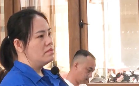 Tuyên án tử hình bị cáo Nguyễn Thị Bích Hồng đầu độc 4 người thân bằng Xyanua, Nguyễn Thị Bích Hồng Xyanua, Clip xét xử Nguyễn Thị Bích Hồng đầu độc 4 người thân bằng Xyanua, Clip tin tức, Clip tin tức pháp luật, Clip Pháp Luật, Tin tức nóng 24h trong ngày