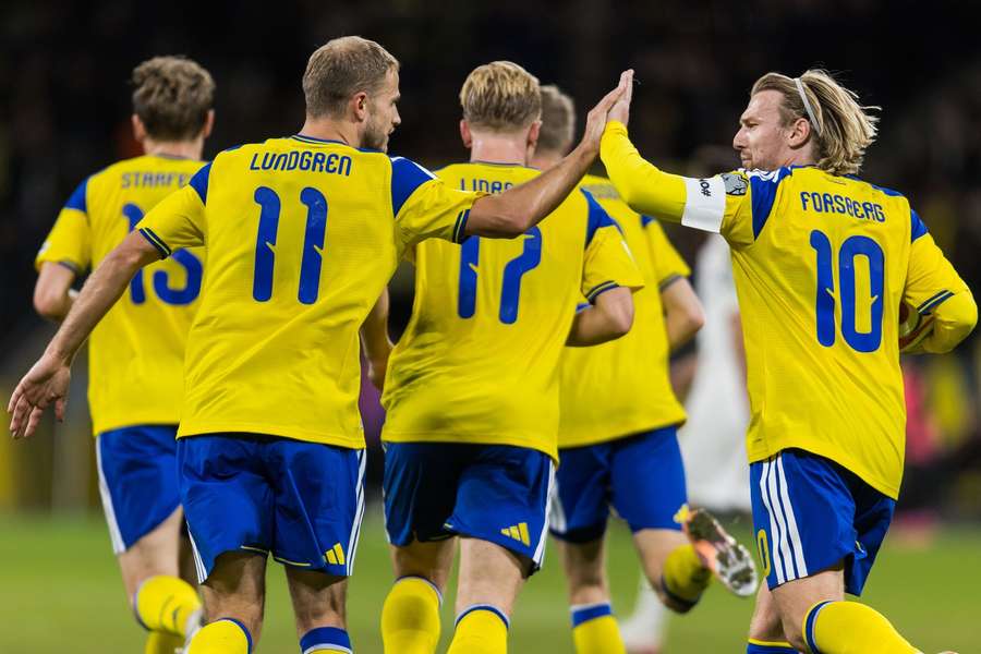 Watch Sweden 1-1 Slovenia Full Extended Highlights & Goals 2025.11.18, WC 2026 Qualifiers Full Highlights, Video Sweden 1-1 Slovenia Highlights, See video Sweden vs Slovenia all goals, Sweden Full Goals Highlight, Slovenia Full Goals Highlight, World Cup 2026 Qualifiers, World Cup 2026, Clip bóng đá Vòng Loại World Cup 2026, Vòng loại World Cup 2026, Video Vòng Loại World Cup 2026, Video bóng đá World Cup 2026, Video bàn thắng World Cup 2026, Result Football Today 2025-11-18, Kết quả bóng đá hôm nay 2025-11-18