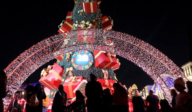 The Christmas spirit of 2025 is buzzing all over the world. Everywhere in the globe, the Christmas atmosphere is vibrant, with dazzling and colorful displays. The Christmas spirit of 2025 is buzzing all over the world, Christmas 2025-26 On Around The World, A look at Christmas festivities and traditions around the world, Christmas light show clip around the world, Clip The World is eagerly preparing to welcome Christmas 2024 and New Year 2025, Christmas 2025 and New Year 2026, Clip trend hot nhất hôm nay, Clip trend, Clip trend tik tok gái xinh, Clip hot trend trên Facebook hôm nay, Christmas Collision Movies, A Rich Christmas, Christmas Movies, Leak hot girl Onlyfans Christmas, Clip hot girl Jasmine Jang nude show Merry Christmas, Hot girl QQLive Suchibi Christmas live show, Clip hot girl cute Korean show body Merry Christmas 2025, Clip idol hot girl Bigo Merry Christmas show pussy, Clip of hot girl Japanese Meikoui Livestreaming to celebrate Christmas