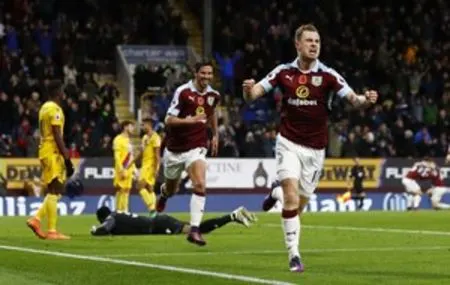 Watch Burnley 0-1 Crystal Full Extended Highlights 2025.12.03, Premier League Full Goals Highlight, Premier League Full Highlight, Video Burnley 0-1 Crystal Highlights, Burnley Full Goals Highlight, Crystal Palace Full Goals Highlight, Xem bóng đá trực tiếp ngoại hạng Anh, Xem trực tiếp bóng đá ngoại hạng Anh, Clip kết quả bóng đá Ngoại Hạng Anh hôm nay, Trực tiếp bóng đá ngoại hạng Anh, Clip bóng đá ngoại hạng Anh, Result Football Today 2025-12-03, Kết quả bóng đá hôm nay 2025-12-03