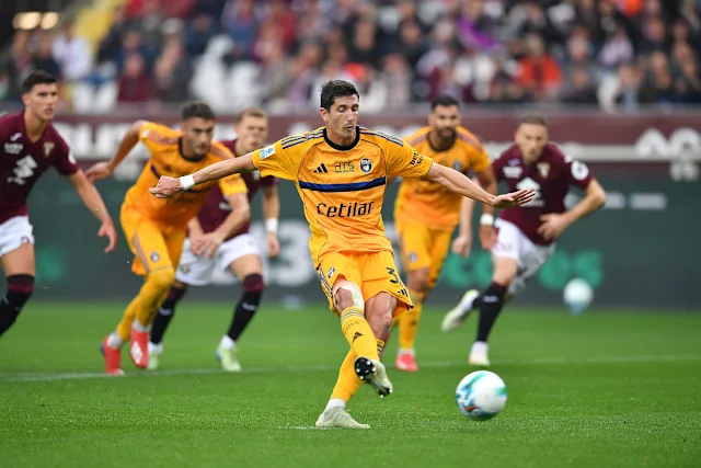 Stefano Moreo’s late striker earned Pisa a point in a 2-2 draw away at Cagliari. Relegation rivals Cagliari and Pisa drew 2-2 at the Unipol Domus on Sunday, in Serie A Round 16. Watch Cagliari 2-2 Pisa Full Extended Highlights & Goals 2025.12.21, Serie A Highlight, Serie A Full Goals Highlight, Video Cagliari 2-2 Pisa Highlights, Latest Football Full Highlights, Latest Football Highlights, Result Football Today 2025-12-21, Kết quả bóng đá hôm nay 2025-12-21, Clip kết quả bóng đá Ý Italia hôm nay, Clip bóng đá Ý
