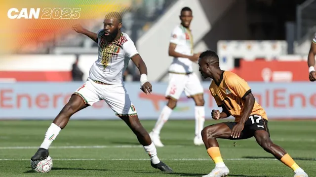 Zambia’s Patson Daka scored with a spectacular diving header in stoppage time to see his side come from behind and force a 1-1 draw with Mali in their opening Group A clash at the Africa Cup of Nations finals on Monday. Watch Mali 1-1 Zambia Full Extended Highlights & Goals 2025.12.22, Africa Cup Football, Africa Cup Highlights, Video Mali 1-1 Zambi Highlights, Mali Full Goals Highlights, Zambi Full Goals Highlights, Latest Football Full Highlights, Latest Football Highlights, Kết quả bóng đá hôm nay 2025-12-22, Result Football Today 2025-12-22