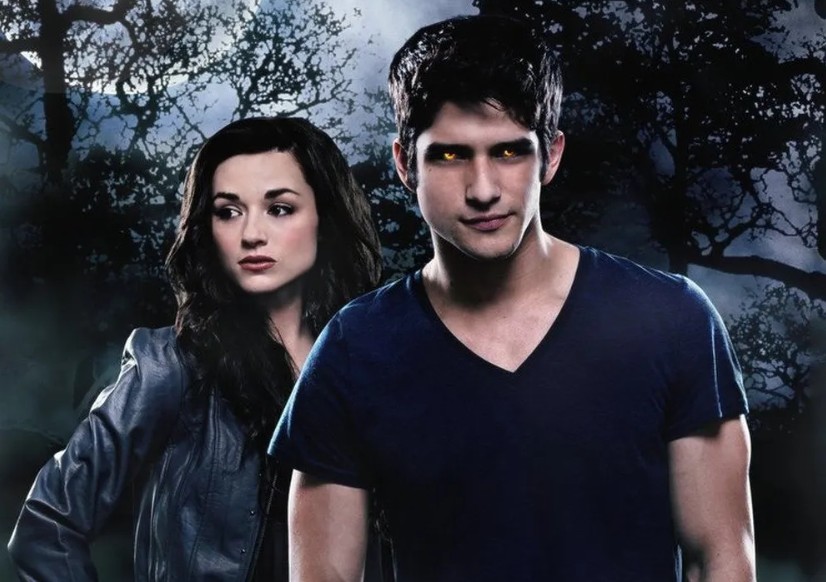 Bộ phim Teen Wolf xoay quanh Scott McCall , một học sinh trung học sống tại thị trấn Beacon Hills hư cấu ở California . Scott trở thành người sói tuổi teen cùng tên trong loạt phim sau khi bị một con sói đầu đàn cắn vào đêm trước năm học thứ hai, làm thay đổi hoàn toàn cuộc sống bình thường trước đây của cậu... Phim Người Sói Tuổi Teen 2012 Full HD Vietsub Trọn Bộ Full Season, Phim Người Sói Tuổi Teen Full Vietsub, Phim Người Sói Tuổi Teen VIETSUB Online, Phim Người Sói Tuổi Teen Full Season VIETSUB Online, Phim Người Sói Tuổi Teen tiếng Việt Online, Xem Phim Người Sói Tuổi Teen Full HD Online, Xem Phim Người Sói Tuổi Teen Full Seaon, Phim Người Sói Tuổi Teen Season 1, Phim Người Sói Tuổi Teen Season 2, Phim Người Sói Tuổi Teen season 3, Phim Người Sói Tuổi Teen season 4, Phim bộ Âu Mỹ, Phim truyền hình Âu Mỹ, Phim Âu Mỹ, Phim hành động Âu Mỹ, Phim viễn tưởng, Phim khoa học viễn tưởng, Phim viễn tưởng Mỹ hay nhất, Phim hành động Mỹ kịch tính, Tuyển tập phim Mỹ hay, Phim Mỹ chiếu rạp, Phim hành động Mỹ hay nhất, Phim hành động phiêu lưu Mỹ, Phim hành động Mỹ Thuyết Minh, Phim hành động Mỹ thuyết minh, Action Movies, Action & Adventure Movies, Action hero movies, ylan Sprayberry, Holland Roden, JR Bourne, Linden Ashby, Melissa Ponzio, Shelley Hennig, Tyler Posey