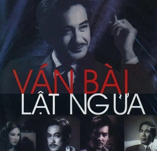 Điệp viên Nguyễn Thành Luân thông minh, nhạy bén và dũng cảm phối hợp với nữ tình báo Thuỳ Dung - cũng là người vợ xinh đẹp của mình đã vượt qua mọi thử thách và hoài nghi của địch để chạm đích thành công. Phim giành nhiều giải thưởng danh giá của điện ảnh nước nhà. Phim Ván Bài Lật Ngửa 1987 Full HD Trọn Bộ Online, Phim Ván Bài Lật Ngửa Nguyễn Chánh Tín, Xem Phim Ván Bài Lật Ngửa Chánh Tín, Xem trọn bộ Phim Ván Bài Lật Ngửa bản ĐẸP, Phim Ván Bài Lật Ngửa BẢN ĐẸP Online, Phim Ván Bài Lật Ngửa HD Online, Xem Phim Ván Bài Lật Ngửa Thương Tín, Phim Việt Nam, Phim hành động kinh điển, Phim hay Việt Nam về cuộc sống đời thường, Phim xã hội đen Việt Nam, Phim cũ Việt Nam, Phim Việt Nam xưa. Lâm Bình Chi, Nguyễn Chánh Tín, Thanh Lan, Thúy An, Thương Tín