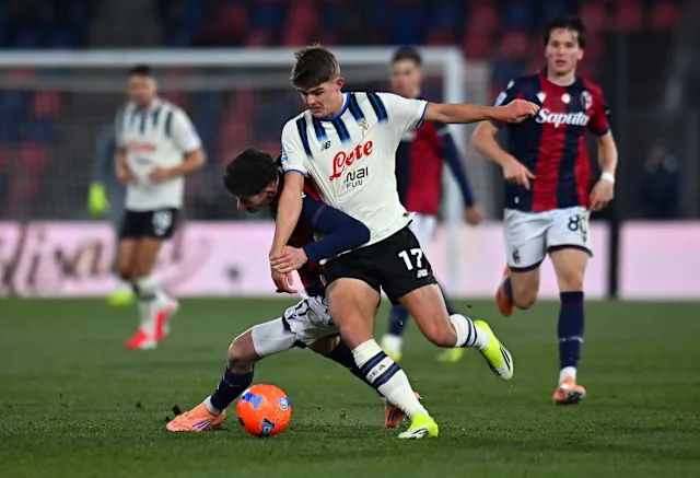 Nikola Krstovic được thay vào đội hình xuất phát vào phút chót, nhưng anh đã ghi cả hai bàn thắng giúp Atalanta giành chiến thắng quan trọng trước Bologna, qua đó vượt lên trên họ trên bảng xếp hạng. WATCH Bologna 0-2 Atalanta Full Highlights 2026.01.07, Serie A Highlight, Serie A Full Goals Highlight, Video Bologna 0-2 Atalanta highlights, Bologna Full Goals Highlight, Atalanta Full Goals Highight, Latest Football Highlights, Latest Football Full Highlights, Kết quả bóng đá hôm nay 2026-01-07, Result Football Today 2026-01-07, Clip bóng đá Ý, Clip kết quả bóng đá Ý Italia hôm nay
