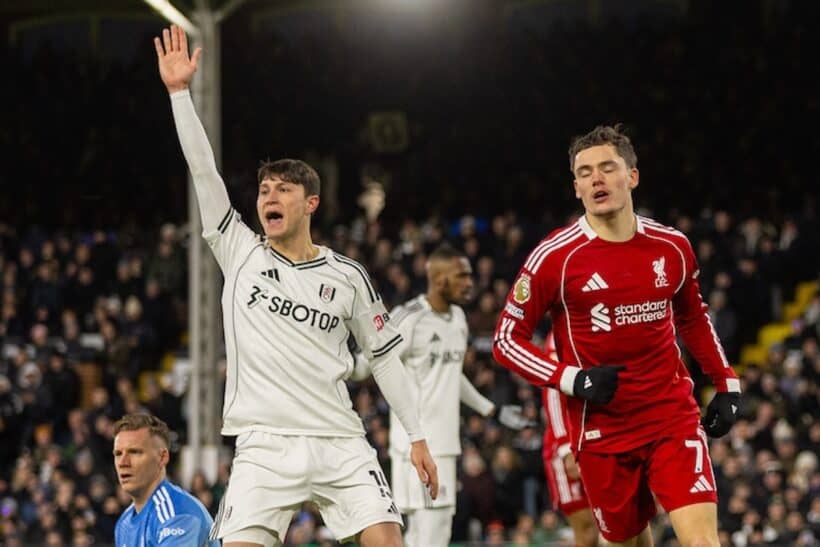 Liverpool took a 2-1 lead thanks to Gakpo's goal in the 94th minute. Unfortunately, they couldn't hold onto their advantage, allowing Fulham to equalize shortly afterwards, WATCH Fulham 2-2 Liverpool Full Highlights Extended & Goals 2026.01.04, Premier League Full Goals Highlight, Premier League Full Highlight, Video Fulham 2-2 Liverpool Highlights, Fulham 2-2 Liverpool results, Fulham Goals Highlights, Liverpool Full Goals Highlight, Latest Football Highlights, Latest Football Full Highlights, Result Football Today 2026-01-04, Kết quả bóng đá hôm nay 2026-01-04, Trực tiếp bóng đá ngoại hạng Anh, Xem bóng đá trực tiếp ngoại hạng Anh, Clip bóng đá ngoại hạng Anh, Xem trực tiếp bóng đá ngoại hạng Anh, Clip kết quả bóng đá Ngoại Hạng Anh hôm nay