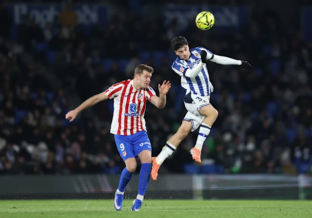 Pellegrino Matarazzo's first match as Real Sociedad's manager ended in a commendable 1-1 draw against Atlético Madrid, WATCH Real Sociedad 1-1 Atletico Madrid Full Highlights 2026.01.04, La Liga Full Highlight, La Liga Full Goals Highlight, La Liga Highlight, Video Real Sociedad 1-1 Atletico Madrid Highlights, Real Sociedad 1-1 Atletico Madrid results, See goals Real Sociedad 0-1 Manchester United, Real Sociedad Full Goals Highight, Atletico Madrid Full Goals Highlight, Latest Football Highlights, Latest Football Full Highlights, Result Football Today 2026-01-04, Kết quả bóng đá hôm nay 2026-01-04, Clip kết quả bóng đá Tây Ban Nha hôm nay, Clip bóng đá Tây Ban Nha