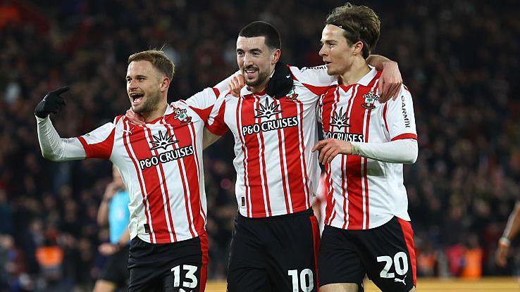 VIDEO Southampton 5-0 Queens Park Rangers Full Highlights 2026.02.24, Championship Full Goals Highlights, Championship Highlights, EFL Championship Full Highlights, Video Southampton 5-0 Queens Park Rangers all goals, Southampton vs Queens Park Rangers result, Southampton Full Goals Highlight, Queens Park Rangers Highlights, Latest Football Highlights, Latest Football Full Highlights, Kết quả bóng đá hôm nay 2026-02-24, Result Football Today 2026-02-24