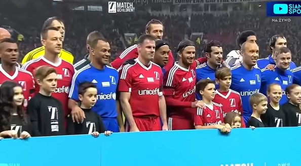 Ronaldinho and David Beckham Turn Back Time in Epic Charity Match, Legends Reunited: Ronaldinho & Beckham Amazing Skills in Charity Game, Ronaldinho x Beckham - Pure Football Magic in Charity Match, When Ronaldinho Meets Beckham Again Football Magic Happens, Ronaldinho Beckham Reunion, Legendary football skills, Ronaldinho 2006, Clip huyền thoại Ronaldinho, Kỹ thuật Ronaldinho, ronaldinhoKỹ thuật Ronaldinho, Huyền Thoại Ronaldinho, Clip Ronaldinho làm xiếc trên sân cỏ, Clip những pha đi bóng Ronaldinho, David Beckham Goals, Beckham is best, David Beckham đá phạt đỉnh cao, David Beckham all free kick goals, Những pha đá phạt thành bàn của David Beckham, David Beckham assist, David Beckham Skill and Goals, David Beckham hướng dẫn đá phạt, David Beckham free kick goals, Latest Football Full Highlights, Latest Football Highlights, ronaldinho, david beckham, ronaldinho skills, beckham free kick, ronaldinho charity match, beckham charity game, football legends match, ronaldinho highlights, beckham highlights, ronaldinho magic, beckham passing, soccer legends, football charity match, ronaldinho beckham reunion, legendary football skills,