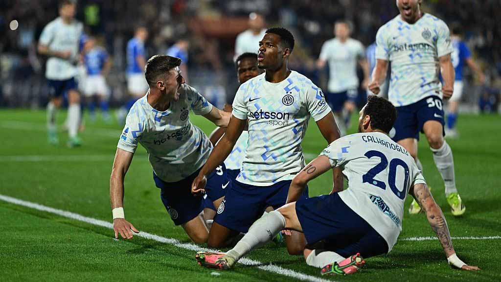 VIDEO Como 3-4 Inter Milan Full Highlights Extended 2026.04.12, Watch Como 3-4 Inter Milan all goals & highlights, Serie A Full Goals Highlight, Serie A Highlight, Comoros Full Goals Highlights, Inter Milan Full Goals Highlight, Latest Football Highlights, Latest Football Full Highlights, Result Football Today 2026-04-12, Kết quả bóng đá hôm nay 2026-04-12