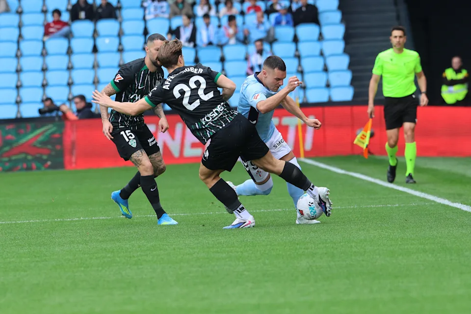 WATCH Celta Vigo 3-1 Elche Full Highlights 2026.05.03, Video Celta Vigo vs Elche all goals & highlights, Celta Vigo Full Goals Highlight, Elche Full Goals Highlight, Latest Football Full Highlights, Latest Football Highlights, La Liga Full Goals Highlight, La Liga Highlight, La Liga Full Highlight, Result Football Today 2026-05-03, Kết quả bóng đá hôm nay 2026-05-03