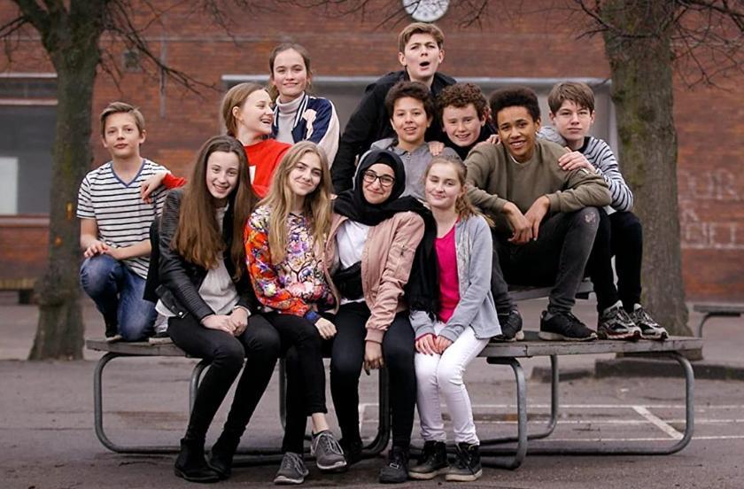 Free online TV series Klassen Season 1, Watch Klassen Season 1 Online Free, Free online TV series Klassen, Klassen (The Classroom) Full Free Online, Watch Online Full TV series Klassen, Watch TV Series Klassen HD Online, TV Series Klassen Online, Free Online Klassen (The Classroom), TV Show Klassen (The Classroom), Sitcom movie Klassen (The Classroom) HD Online, Klassen (The Classroom) Full Episode, Klassen (The Classroom) Full Season Free Online, Streaming Klassen (The Classroom) Online, Phim Sitcom, Phim hài Sitcom, Phim học đường hay nhất, Phim học đường, Phim thanh xuân học đường, Family Movies, School Drama Movies, Chương trình TV Lớp Học Klassen HD Online, Coming-Of-Age School Drama Movies