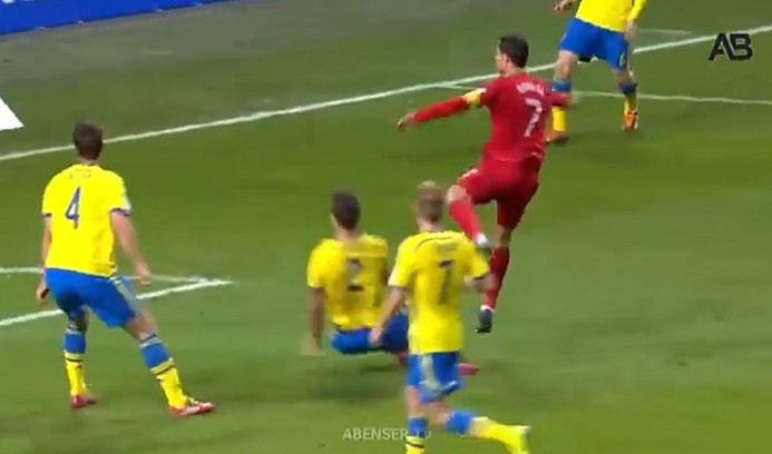 The Night Ronaldo Destroyed Sweden's World Cup Dream, Ronaldo vs Zlatan: The Legendary Hat-Trick That Changed Everything, When Cristiano Ronaldo Silenced the World With a Historic Treble, Ronaldo's Iconic Hat-Trick in One of Football's Greatest Showdowns, Full clip Cristiano Ronaldo vs Zlatan Ibrahimovic, Clip Cristiano Ronaldo Skill, Cristiano Ronaldo Hat-trick Al Nassr, Cristiano Ronaldo With Al-Nassr, Kỹ thuật Cristiano Ronaldo, Cristiano Ronaldo bỏ lỡ khó tin, Cristiano Ronaldo The Best Goals, Cristiano Ronaldo Hat-Trick to Tottenham At Age 36, Al-Nassr With Cristiano Ronaldo, VIDEO Cristiano Ronaldo reflects on his impressive 2023, Cristiano Ronaldo Skill For Manchester United, Cristiano Ronaldo Skill For Man Utd, Cristiano Ronaldo Full Goals Highlight, Legendary football skills, Video legendary football moments, Legendary Football Moments That Shocked the World, Ronaldinho greatest goals and tricks football legend video, Football Highlights, Football Full Highlight, Football Full Goals Highlight, Latest Football Full Highlights