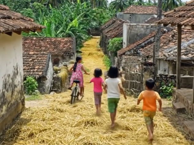 Video phóng sự Ký Ức Tuổi Thơ Xưa, Clip khói bếp lam chiều ngày xưa, Video phóng sự bếp củi bếp rơm cũ ngày xưa, Clip phóng sự bếp xưa, Video phóng sự Ký Ức Tuổi Thơ Xưa, Miền Quê Bắc Bộ Việt Nam Những Ngày Xưa của năm 80-90 bồi hồi xao xuyến, Clip phóng sự ký ức xưa miền Bắc Việt Nam những năm 90, Clip phóng sự cho tôi xin một vé đi tuổi thơ, Clip phóng sự hoài niệm miền quê Bắc Bộ những năm 80-90, Clip phóng sự ký Ức Tuổi Thơ Xưa, Clip phóng sự Chiều 30 Tết ở làng quê Miền Bắc Việt Nam, Clip ý nghĩa về chiều 30 Tết làng quê, Clip phong sự Tết Xưa Ở Miền Bắc Một Thời Tết Nghèo Nhưng Ấm, Phóng sự Tết xưa Việt Nam, Clip Tết xưa ở Việt Nam, Clip quay lại Tết xưa miền Bắc, Tết xưa ở Miền Bắc, Phim hài Tết Xuân Bắc, Phim Tết xưa Việt Nam, Hài Tết dân gian Xuân Bắc, Phim hài Tết làng quê xưa, Xem phim Tết ngày xưa Khách Đến Chơi Nhà, Phim Tết ngày xưa, Phim Tết Việt Nam xưa Ngày Tết Nhiệm Màu, Phim Tết cổ truyền ngày xưa Việt Nam, Phim hài Tết xưa Việt Nam, Phim Tết xưa ý nghĩa, Hài Tết dân gian Xuân Hinh, Phim hài Tết Xuân Bắc Tự Long Quốc Khánh, Hài Tết Xuân Hinh, Hài Tết xưa, Phim Tết ngày xưa Việt Nam, Phim Hài Tết Làng Quê Xưa Xuân Cồ Bịt Trống, Phim Tết Xưa Tết Này Ai Đến Xông Nhà, Hài Tết dân gian Cả Ngố Xuân Bắc Hiệp Gà Kim Xuyến Tự Long, Phim Tết Việt nam xưa, Hài Tết Xuân Bắc, Tiểu phẩm hài Tết xưa, Phóng sự về Tết Xưa hay nhất, Video phóng sự Tết xưa, Full clip Tết xưa ở miền quê Việt Nam, Clip Tết xưa ở vùng quê Việt Nam, Clip tin tức, Clip Đời Sống Du Lịch, Clip đời sống, Clip Tết xưa miền Tây, Clip Tết xưa miền Trung, Clip ký ức miền quê Bắc Bộ Việt Nam những năm 80 90
