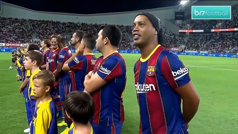 46-Year-Old Ronaldinho Still Has MAGIC vs Real Madrid Legends, Ronaldinho DESTROYS Real Madrid Legends Incredible Skills & Legendary Moments, Ronaldinho's UNREAL Masterclass vs Real Madrid Legends Football Nostalgia, 46 Year Old Ronaldinho, Ronaldinho Masterclass vs Real Madrid Legends, Ronaldinho vs Real Madrid Legends, Ronaldinho Skills and Goals, Ronaldinho Best Skills, Ronaldinho Football Highlights, Ronaldinho Legendary Performance, Ronaldinho Magic Moments, Ronaldinho Dribbling Skills, Ronaldinho Exhibition Match, Ronaldinho Legends Match Highlights, Ronaldinho Brazilian Football Legend, Real Madrid Legends vs Ronaldinho, Ronaldinho Incredible Ball Control, Ronaldinho Football Nostalgia, Ronaldinho Greatest Moments, Ronaldinho Skills Compilation, Ronaldinho Still Has Magic, Brazilian Football Legends, Ronaldinho Viral Football Video, Clip những pha qua người huyền thoại của Ronaldinho, Clip Ronaldinho làm Xiếc Ma Thuật trên sân cỏ trước đối thủ truyền kiếp Real Madrid, Ronaldinho x Beckham - Pure Football Magic in Charity Match, Clip trận đấu Ronaldinho khiến Real Madrid phải ngỡ ngàng, Ronaldinho and David Beckham Turn Back Time in Epic Charity Match, When Ronaldinho Meets Beckham Again Football Magic Happens, Huyền Thoại Ronaldinho, Clip huyền thoại Ronaldinho, Ronaldinho Beckham Reunion, Ronaldinho Hits the Crossbar Again and Again Unbelievable Skill, Ronaldinho làm Real Madrid chao đảo, Clip Ronaldinho làm xiếc trên sân bóng, When Ronaldinho Made the Crossbar Look Easy, Unbelievable Ronaldinho Skill A Rare Football Trick You’ve Never Seen, FULL MATCH Brazil vs France Ronaldinho vs Zidane, Ronaldinho Skills That Made Commentators Went Crazy, Ronaldinho Freestyle Magic 2005 2006 The Most Entertaining Skills Ever, Clip Ronaldinho làm xiếc trên sân cỏ, Ronaldinho is arguably the greatest magician in football history, Kỹ thuật của thiên tài bóng đá Ronaldinho như làm ảo thuật trên sân bóng, Ronaldinho best dribbling tricks and freestyle football skills, Prime Ronaldinho Was Actually Unstoppable, Football Genius! Ronaldinho Incredible Freestyle & Skills Compilation, The Legendary Ronaldinho Crossbar Challenge (2005 Viral Ad), 100 Skills That Show Why Ronaldinho Was Called The Magician, VIDEO Ronaldo & Ronaldinho Showing Skill 2006, VIDEO LEGENDARY Skills By Ronaldinho, Clip qua người thần sầu của Ronaldinho, When Legends Aligned Messi & Ronaldinho, Football Full Highlight, Football Full Goals Highlight, Ronaldinho 46 Tahun Masih Punya Legenda MAGIC vs Real Madrid, Ronaldinho MENGHANCURKAN Keterampilan Luar Biasa & Momen Legendaris Legenda Real Madrid, Masterclass UNREAL Ronaldinho vs Nostalgia Sepak Bola Legenda Real Madrid, Ronaldinho 46 Tahun, Masterclass Ronaldinho vs Legenda Real Madrid, Legenda Ronaldinho vs Real Madrid, Keterampilan dan Gol Ronaldinho, Keterampilan Terbaik Ronaldinho, Sorotan Sepak Bola Ronaldinho, Penampilan Legendaris Ronaldinho, Momen Ajaib Ronaldinho, Ronaldinho Keterampilan Menggiring Bola, Laga Eksibisi Ronaldinho, Cuplikan Pertandingan Legenda Ronaldinho, Legenda Sepak Bola Brasil Ronaldinho, Legenda Real Madrid vs Ronaldinho, Kontrol Bola Luar Biasa Ronaldinho, Nostalgia Sepak Bola Ronaldinho, Momen Terhebat Ronaldinho, Kompilasi Keterampilan Ronaldinho, Ronaldinho Masih Punya Keajaiban, Legenda Sepak Bola Brasil, Video Sepak Bola Viral Ronaldinho, Clip những pha qua người huyền thoại của Ronaldinho, Clip Ronaldinho làm Xiếc Ma Thuật trên sân cỏ trước đối thủ truyền kiếp Real Madrid, Ronaldinho x Beckham - Pure Football Magic in Charity Match, Clip trận đấu Ronaldinho khiến Real Madrid phải ngỡ ngàng, Ronaldinho dan David Beckham Menghidupkan Kembali Waktu dalam Pertandingan Amal yang Epik, Saat Ronaldinho Bertemu Beckham Lagi Keajaiban Sepak Bola Terjadi, Huyền Thoại Ronaldinho, Klip huyền thoại Ronaldinho, Reuni Ronaldinho Beckham, Ronaldinho Memukul Palang Lagi dan Lagi Keterampilan Luar Biasa, Ronaldinho làm Real Madrid chao đảo, Klip Ronaldinho làm xiếc trên sân bóng, Saat Ronaldinho Membuat Mistar Gawang Terlihat Mudah, Skill Ronaldinho Luar Biasa Trik Sepakbola Langka yang Belum Pernah Kalian Lihat, FULL MATCH Brazil vs Perancis Ronaldinho vs Zidane, Skill Ronaldinho Yang Bikin Komentator Menggila, Keajaiban Freestyle Ronaldinho 2005 2006 Skill Paling Menghibur Yang Pernah Ada, Klip Ronaldinho làm xiếc trên sân cỏ, Ronaldinho bisa dibilang paling pesulap terhebat dalam sejarah sepak bola, Kỹ thuật của thiên tài bóng đá Ronaldinho như làm ảo thuật trên sân bóng, Ronaldinho trik dribbling terbaik dan keterampilan sepak bola gaya bebas, Perdana Ronaldinho Sebenarnya Tak Terhentikan, Jenius Sepak Bola! Kompilasi Freestyle & Keterampilan Luar Biasa Ronaldinho, Tantangan Mistar Gawang Ronaldinho yang Legendaris (Iklan Viral Tahun 2005), 100 Keterampilan yang Menunjukkan Mengapa Ronaldinho Dijuluki 'Sang Penyihir', Video Ronaldinho Memamerkan Keterampilannya (2006), Video Keterampilan Legendaris Ronaldinho, Aksi Ronaldinho Mengelabui Lawan dengan Memukau, Saat Dua Legenda Bersatu: Messi & Ronaldinho, Sorotan Lengkap Pertandingan Sepak Bola, Sorotan Lengkap Gol-gol Sepak Bola