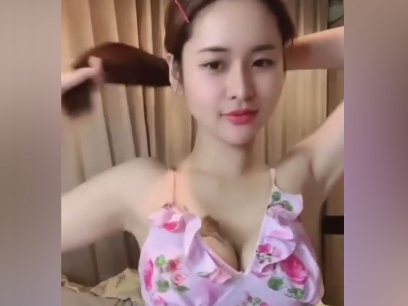 Bigo Bé Lina, Bigo Lina, Lina Bigo, Gái xinh Lina Bigo, Bé Lina live Bigo, Bé Lina show Bigo lộ bím, Clip bé Lina bigo show lộ bướm tỉa lông, Gái mặc quần đùi rách Bigo live lộ bướm, Bé Lina Bigo live lộ bướm, Mina Bigo Live lộ bướm, Clip Bigo Live Cao lộ bướm, Bé Lina xăm hình ở ngực live lộ bướm, Clip gái xinh xăm hình hoa hồng ở ngực live, Clip gái xinh live lộ hình xăm hoa hồng ở ngực gợi cảm, Bé Lina show ngực xăm hình, Bé Lina bigo show ngực căng tròn