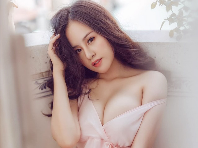Bà Tưng nhảy sexy lộ núm, Bà Tưng nhảy sexy, Bà Tưng sexy, Clip nóng Bà Tưng, Clip bà Tưng, Bà Tưng, Clip bà Tưng Lê Thị Huyền Anh, Bà Tưng Huyền Anh, Bà Tưng Huyền Anh lộ clip sexy, Clip bà Tưng gợi cảm, Bà Tưng khoe ngực to sexy, Bà Tưng sexy trong bộ đồ y tá