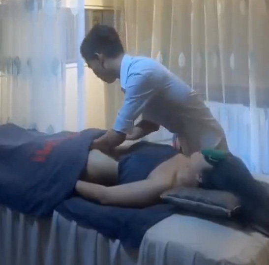 Clip nhân viên nam mát xa kích thích khách nữ, Clip nhân viên mát xa nam kích thích cho chị khách xinh gái, Clip hot girl mát xa lộ hàng, Clip gái mát xa khoe hàng, Clip gái xinh mát xa lộ ti, Clip quý ông không chịu nổi khi được gái xinh Nhật Bản mát xa, Clip gái xinh mát xa thả rông, Clip hot girl mát xa sexy, Clip gái xinh mát xa lộ hàng, Clip gái mát xa mặc váy ngắn khoe hàng, Clip mát xa nóng bỏng, Clip em nhân viên mát xa show hàng, Clip gái xinh Nhật Bản mát xa gợi cảm quý ông, Clip nhân viên mát xa đùi to, Clip gái xinh mát xa cởi quần áo khoe hàng
