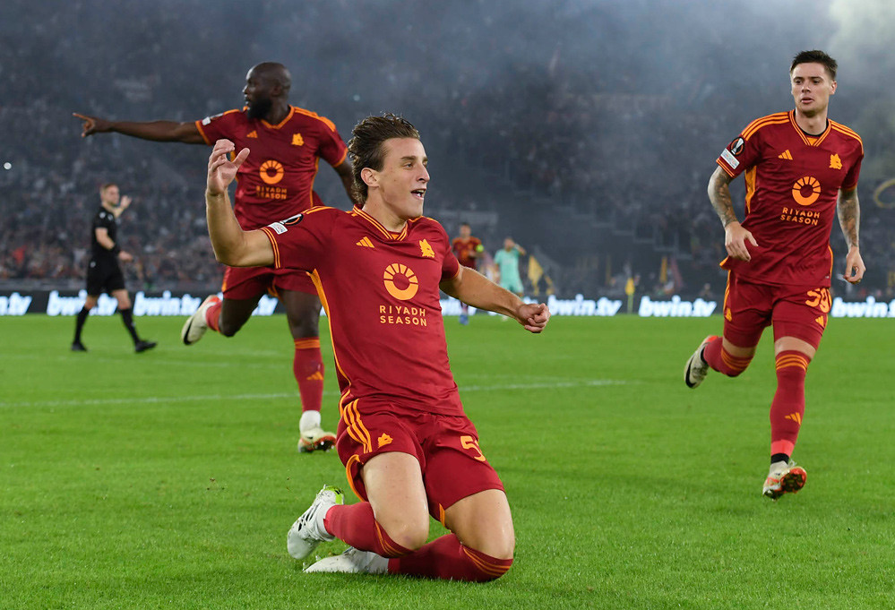 Watch Video AS Roma 2:0 Slavia Prague 2023.10.26 Highlights, Europa League Full Goals Highlight, UEFA Europa League Full Goals Highlights, Video bóng đá Cúp C2 Châu Âu, Clip kết quả bóng đá Cúp C2 Châu Âu hôm nay, Video kết quả bóng đá C2 Châu Âu hôm nay, Watch highlights AS Roma 2:0 Slavia Prague, Video goals AS Roma 2:0 Slavia Prague highlights, Clip bàn thắng AS Roma 2:0 Slavia Prague, AS Roma Full Goals Highlight, Slavia Prague Goals Highlights