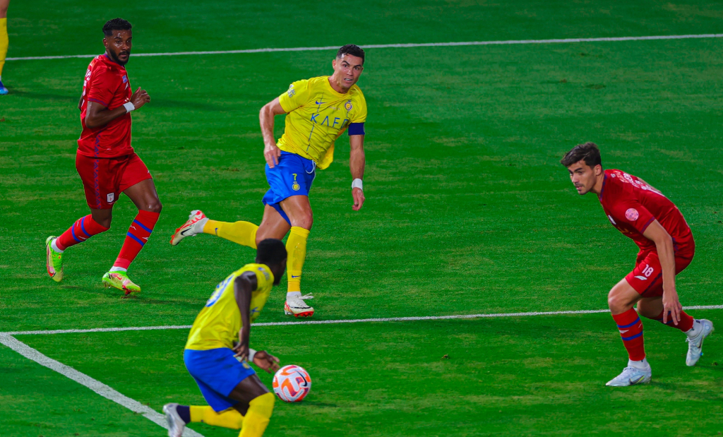 Al Nassr 2:2 Abha 2023.10.06 Ronaldo Bỏ Lỡ Nhiều Cơ Hội, Saudi Pro League Full Goals Highlights, Giải đấu bóng đá Ả Rập Xê Út, Clip kết quả bóng đá Ả Rập Xê Út hôm nay, Bóng đá Ả Rập Xê Út, Watch Highlights Al Nassr 2:2 Abha, Al Nassr 2:2 Abha highlights, Video goals Al Nassr 2:2 Abha, Video goals Al Nassr 2:2 Abha highlights, Clip ban thang Al Nassr 2:2 Abha