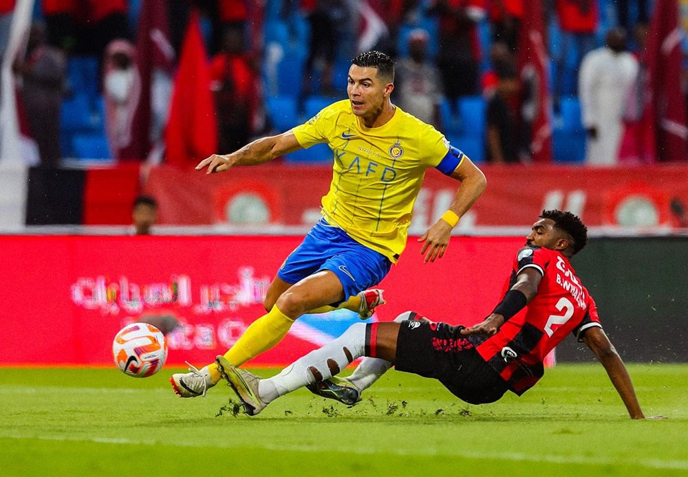 Al Raed 1:3 Al Nassr 2023.09.16 Goals Highlights, Saudi Pro League Full Goals Highlights, Clip bàn thắng Al Raed 1:3 Al Nassr, Video Al Raed 1:3 Al Nassr highlights, Al Raed 1:3 Al Nassr Ronaldo tỏa sáng, Video trận đấu Al Raed 1:3 Al Nassr, Al Raed Goals Highlights, Al-Nassr Full Goals Highlights, Al Nassr Ronaldo, Cristiano Ronaldo Hat-trick Al Nassr, Al-Nassr With Cristiano Ronaldo, Bóng đá Ả Rập Xê Út, Giải đấu bóng đá Ả Rập Xê Út