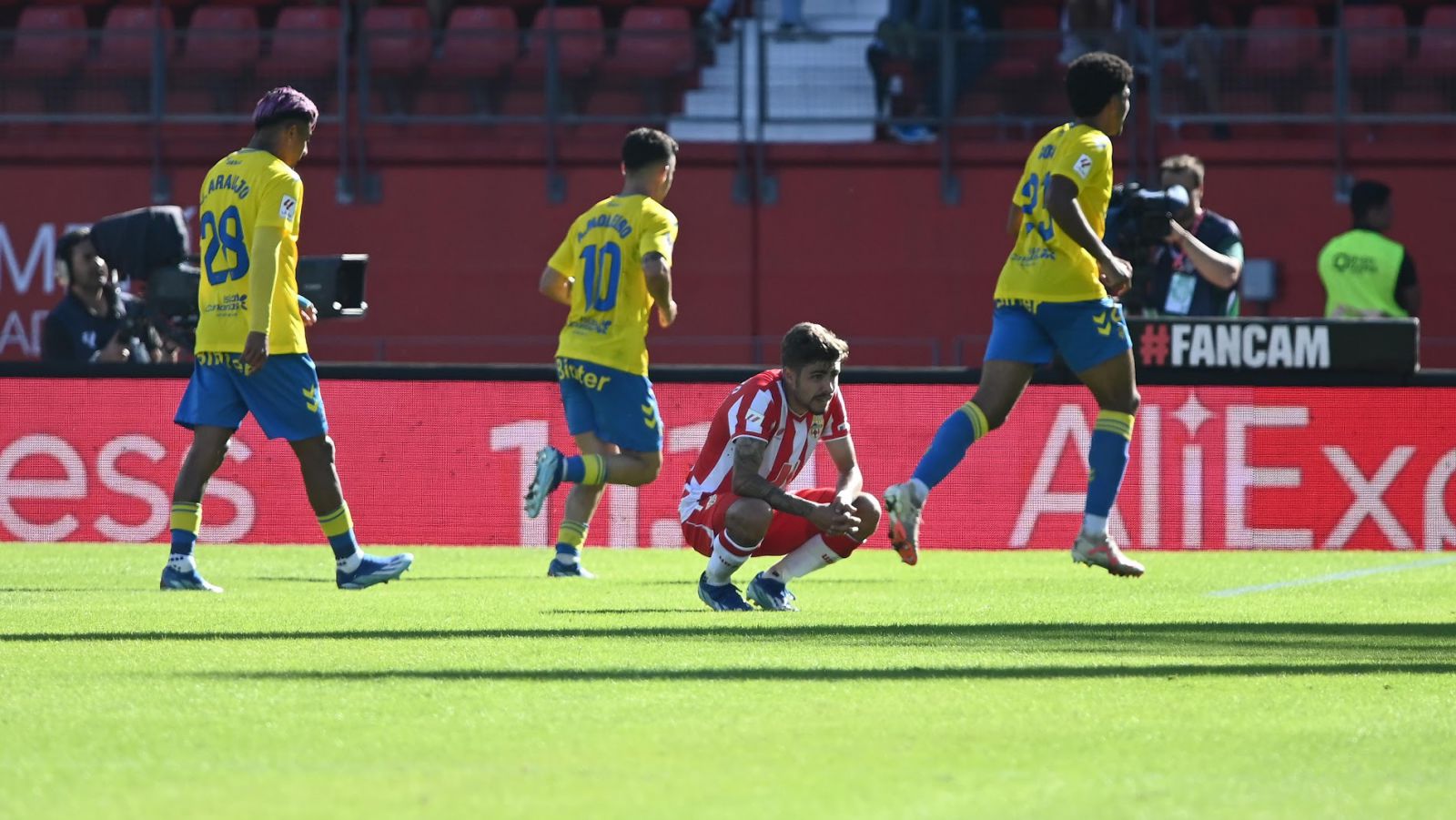 Watch Video Almeria 1:2 Las Palmas 2023.10.28 Highlights, La Liga Full Goals Highlight, La Liga Highlight, La Liga Full Highlight, Clip kết quả bóng đá Tây Ban Nha hôm nay, Clip bóng đá Tây Ban Nha, Watch highlights Almeria 1:2 Las Palmas, Video goals Almeria 1:2 Las Palmas highlights, Clip bàn thắng Almeria 1:2 Las Palmas, Almeria Full Goals Highlights, Las Palmas Goals Highlights