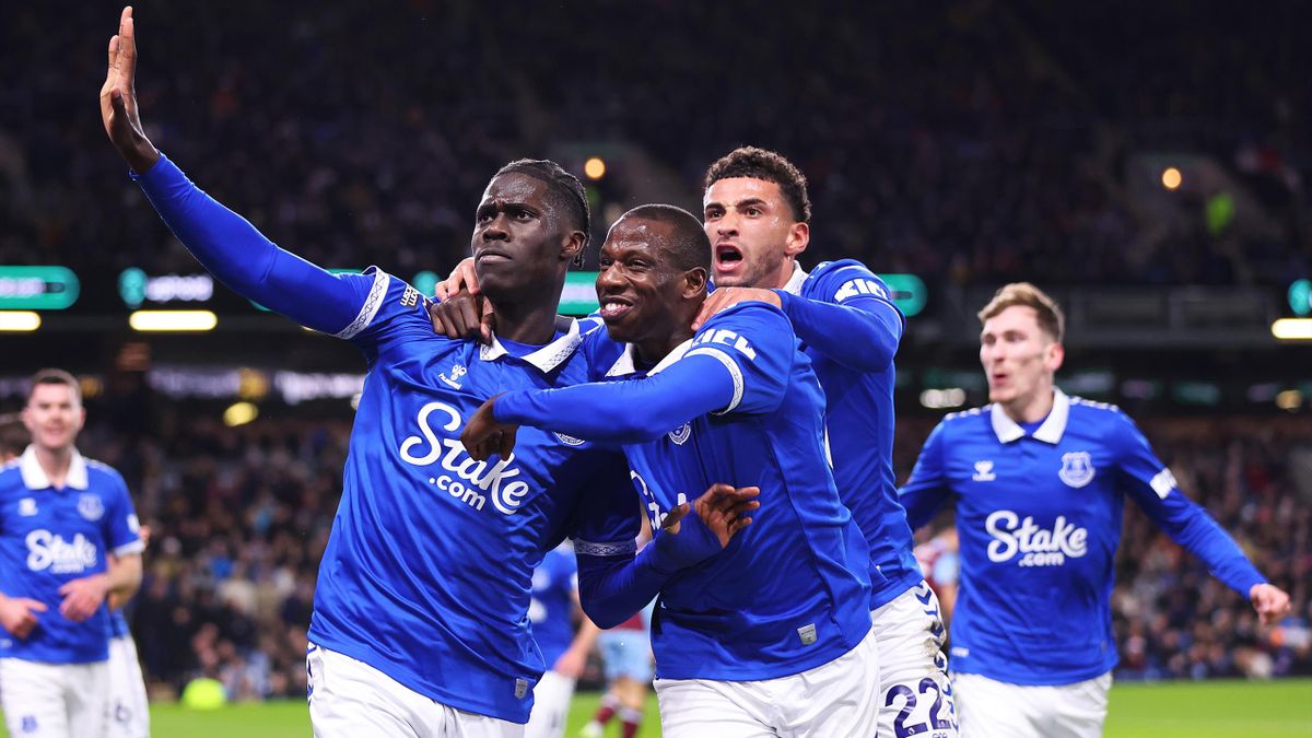 Watch Burnley 0-2 Everton 2023.12.16 Goals Highlights, Premier League Full Highlight, Premier League Full Goals Highlight, Watch highlights Burnley 0-2 Everton, Video goals Burnley 0-2 Everton, See highlights Burnley 0-2 Everton goals, Clip bàn thắng Burnley 0-2 Everton, Video kết quả Burnley 0-2 Everton, Burnley Full Goals Highlight, Everton Full Goals Highlights, Everton Full Goals Highlight, Xem trực tiếp bóng đá ngoại hạng Anh, Trực tiếp bóng đá ngoại hạng Anh, Xem bóng đá trực tiếp ngoại hạng Anh, Clip bóng đá ngoại hạng Anh, Clip kết quả bóng đá Ngoại Hạng Anh hôm nay