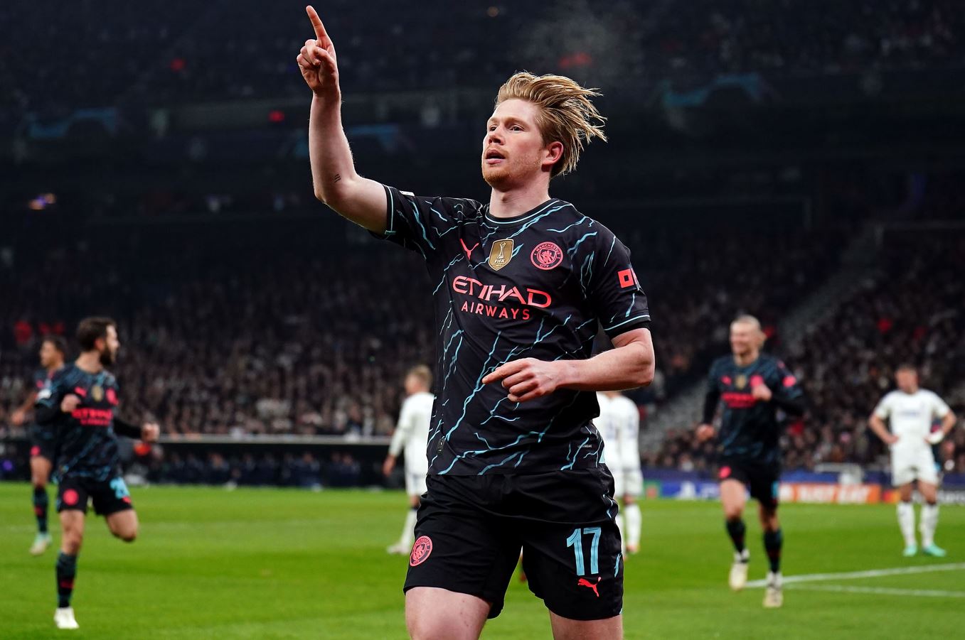 Watch Video Copenhagen 1-3 Man City 2024.02.13 Kevin De Bruyne Đẳng Cấp, Clip bóng đá Cúp C1 Châu Âu, Kết quả bóng đá cúp C1 Châu Á hôm nay, Video bóng đá Cúp C1 Châu Á, Watch highlights Copenhagen 1-3 Man City, Video Copenhagen 1-3 Man City highlights, Clip highlights Copenhagen 1-3 Man City, Copenhagen 1-3 Man City, See live result Copenhagen 1-3 Man City, Copenhagen Full Goals Highlights, Manchester City Full Goals Highlight, UEFA Champions League Full Goals Highlights, Champions League Full Goals Highlight