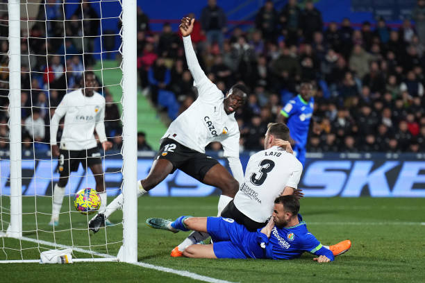 Watch Getafe 1:0 Valencia 2023.12.08 Goals Highlights, Getafe 1:0 Valencia, Watch highlights Getafe 1:0 Valencia all goals, See highlights Getafe 1:0 Valencia, Clip highlights Getafe 1:0 Valencia, La Liga Full Highlight, La Liga Full Goals Highlight, La Liga Highlight, Clip bóng đá Tây Ban Nha, Clip kết quả bóng đá Tây Ban Nha hôm nay, Getafe Full Goals Highlight, Valencia Full Goals Highlight