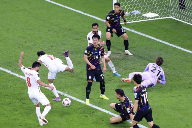 VIDEO Highlights Jordan 2-0 South Korea in Asian Cup 2024.02.06, Watch VIDEO Highlights Jordan 2-0 South Korea in Asian Cup 2024, Goals and Highlights Jordan 2-0 South Korea in Asian Cup 2024, Video highlights Jordan 2-0 South Korea, Clip Jordan 2-0 South Korea highlights, Clip highlights Jordan 2-0 Hàn Quốc, Video Jordan 2-0 Hàn Quốc Full Highlights, Xem clip highlights Jordan 2-0 Hàn Quốc, Xem full trận đấu Jordan 2-0 Hàn Quốc, See live result Jordan 2-0 South Korea, Jordan Goals Highlights, South Korea Full Goals Highlights, Asian Cup Highlights, Asian Cup 2024, Asian Cup Football, Asian Cup 2023, AFC Asian Cup 2024