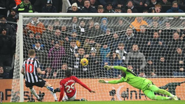 Watch Highlights Newcastle 1-0 Man Utd 2023.12.02 Quỷ Đỏ Mơ Ngủ, Premier League Full Goals Highlight, Premier League Full Highlight, Xem bóng đá trực tiếp ngoại hạng Anh, Trực tiếp bóng đá ngoại hạng Anh, Clip bóng đá ngoại hạng Anh, Xem trực tiếp bóng đá ngoại hạng Anh, Clip kết quả bóng đá Ngoại Hạng Anh hôm nay, Video Newcastle 1-0 Man Utd, Watch Newcastle 1-0 Man Utd all goals highlights, Video bàn thắng Newcastle 1-0 Man Utd, Kết quả trận Newcastle 1-0 Man Utd, Clip highlights Newcastle 1-0 Man Utd, Newcastle United Full Goals Highlights, Man Utd Full Goals Highlight