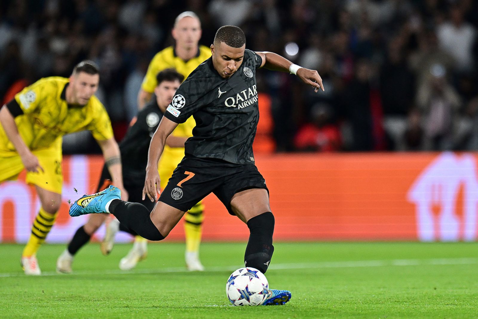 PSG 2:0 Dortmund 2023.09.19 Goals Highlights, Champions League Full Goals Highlight, UEFA Champions League Full Goals Highlights, Watch highlights PSG 2:0 Dortmund, Video goals PSG 2:0 Dortmund, PSG 2:0 Dortmund highlights, PSG 2:0 Dortmund, PSG Full Goals Highlight, PSG 2:0 Dortmund, Borussia Dortmund Full Goals Highlight, Dortmund Full Goals Highlights, Paris SG Full Goals Highlights, Clip bóng đá Cúp C1 Châu Âu