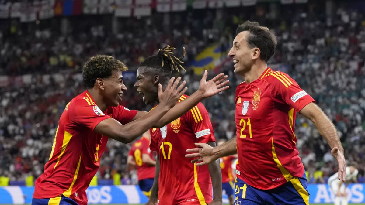 Watch VIDEO Highlights Spain 2-1 England 2024.07.15 Vô địch Đầy Thuyết Phục, Euro 2024 Final, Euro 2024 Full Goals Highlights, Full Match Euro 2024, Euro 2024, Video Highlights Spain 2-1 England, Clip Spain 2-1 England all goals highlights, See live result Spain 2-1 England, Clip bàn thắng Spain 2-1 England, Video trận đấu Spain 2-1 England, Match Video Spain 2-1 England Final Euro 2024, Chung kết Euro 2024 mãn nhãn Spain 2-1 England, Spain Full Goals Highlight, England Full Goals Highlight