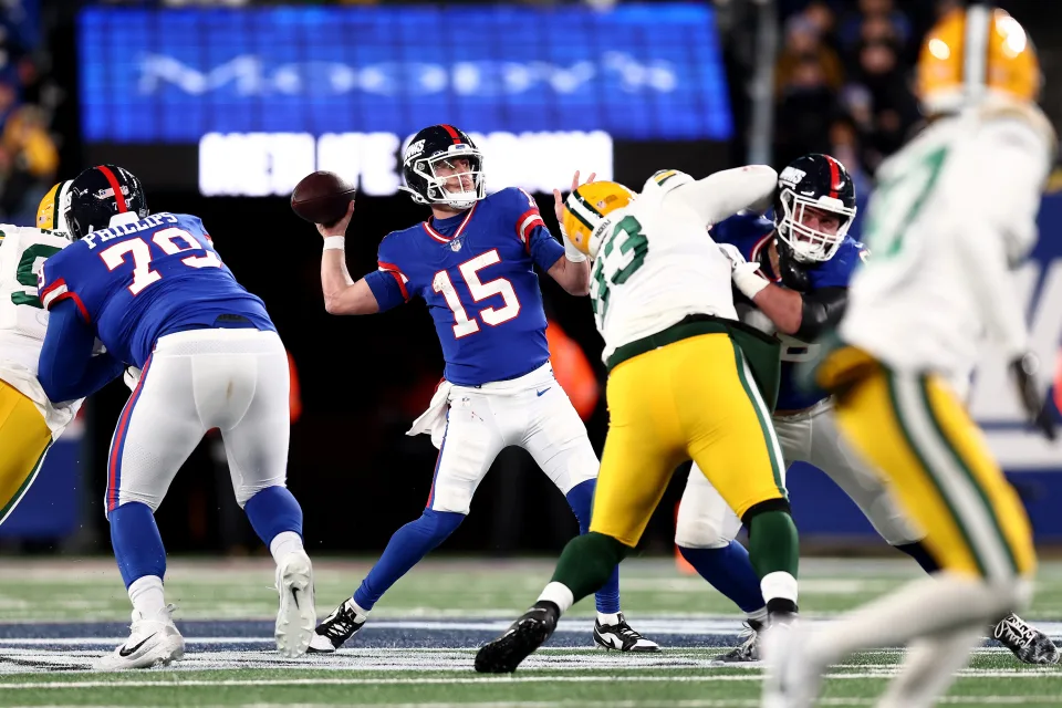 Head Coach Brian Daboll, Tommy DeVito, Saquon Barkley, Dexter Lawrence, Bobby Okereke, Kayvon Thibodeaux, Isaiah Hodgins spoke to the media after the Giants vs Packers Week 14 matchup, Tommy DeVito leads Giants to last-second, New York Giants To 24-22 Victory Over Green Bay Packers, New York Giants, Packers, Video Highilghts NFL Soccer, NHL Soccer, Soccer clip, Video clip soccer, World Cup Soccers, New York Giants vs Packers