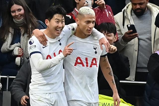 Tottenham 2-1 Everton Richarlison and Heung-min Sons goals seal third consecutive Premier League win, Watch Highlights Tottenham 2:1 Everton 2023.12.23 Gà Trống Vào Top 4, Premier League Full Highlight, Premier League Full Goals Highlight, Watch highlights Tottenham 2-1 Everton, Video Tottenham 2-1 Everton highlights, Clip goals of match Tottenham 2-1 Everton, Clip bàn thắng Tottenham 2-1 Everton, Video kết quả Tottenham 2-1 Everton, Tottenham Full Goals Highlights, Everton Full Goals Highlight, Clip bóng đá ngoại hạng Anh, Xem trực tiếp bóng đá ngoại hạng Anh, Clip kết quả bóng đá Ngoại Hạng Anh hôm nay, Xem bóng đá trực tiếp ngoại hạng Anh, Trực tiếp bóng đá ngoại hạng Anh