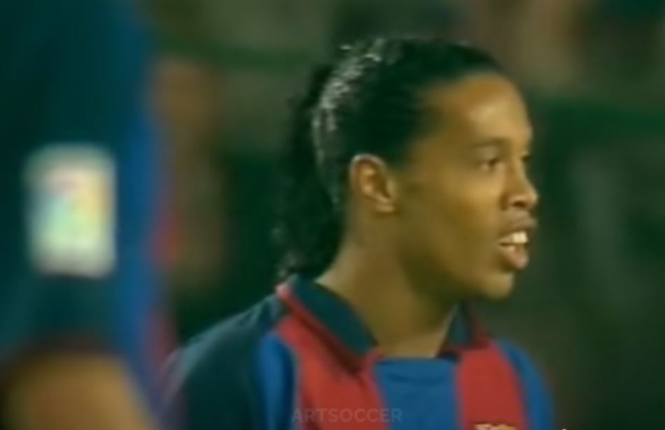 Clip Ronaldinho acts as a circus on the field, Clip Ronaldinho làm xiếc trên sân cỏ, Clip Ronaldinho làm xiếc trên sân bóng, ronaldinhoKỹ thuật Ronaldinho, Huyền Thoại Ronaldinho, Ronaldinho làm Real Madrid chao đảo, Ronaldinho Skills And Goals, Ronaldinho xé tan hàng phòng ngự của Real Madird, Trận đấu Real Madrid vs Barcenola với Ronaldinho Messi Ronaldo Beckham Zidane Robinho Xavi, Kỹ thuật Ronaldinho, Full Clip chung kết World Cup 2002 Đức Brazil với Ronaldo Ronaldinho Rivaldo, Watch FULL MATCH Brazil vs Germany (World Cup Final 2002) Full HD 1080P With Ronaldo Ronaldinho, Clip những pha đi bóng Ronaldinho, Clip những pha qua người huyền thoại của Ronaldinho
