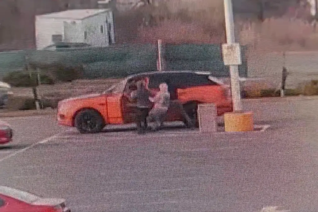 New Jersey News, Bentley driver fights off trio of would-be carjackers outside NJ supermarket in dramatic video, Video Bentley driver fights off trio of would-be carjackers outside NJ supermarket, Video SHOCK Bentley driver fights off trio of would-be carjackers outside NJ supermarket, Bentley driver fought off 3 robbers, Video clip Bentley driver fought off 3 robbers, NY Post news, NYNews Post, NY daily news, Shock news today, Hot news today, US today news, News hot today, Today news Video, US news video today, Post news hot today, Sport news today, US news today, Hot news today on the world, Shocking news video today