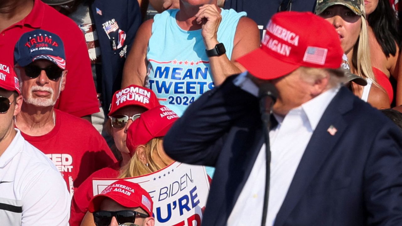 VIDEO Photographer who took iconic photo of bullet near Trump's ear explains how he got the picture, VIDEO Top 6 Suspicious Factors of Donald Trump Assassination Attempt, Video of Trump's assassination, Video vụ ám sát ông Trump, Video vụ ông Donald Trump bị nổ súng ám sát, Donald Trump 2024, News Donald Trump Disqualified, Video Donald Trump wins Iowa, Newest Donald Trump Disqualified, Clip Donald Trump Disqualified, Donald Trump, Donald Trump Disqualified from 2024 Ballot In Colorado Court, President Donald Trump, Donald Trump Victory Iowa, Video Donald Trump Disqualified, Donald Trump 2024 news, Donald Trump talks about his 2024 presidential candidacy, Former President Donald Trump won the Iowa caucus, Donald Trump Republican, Former President Donald Trump, Video news Donald Trump Disqualified, Donald Trump says he has decided on 2024 running mate but refuses, VIDEO Donald Trump Delivers a Victory Speech at Iowa caucuses on January 15 2024, Video Donald Trump 2024, Latest news Donald Trump Disqualified