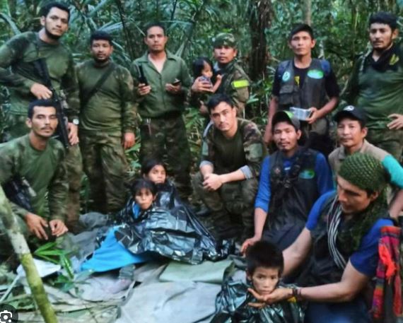 Clip Four Children Found Alive in Amazon after 40 days, Clip 4 childs found alive in amazon after crash plane, 4 đứa trẻ sống sót sau 40 ngày trong rừng Amazon như thế nào, Clip 4 đứa trẻ sống sót trong rừng Amazon trong 40 ngày, Clip tin tức, Tin tức nóng 24h trong ngày, Clip found 4 childs in Amazon after 40 days, Làm thế nào 4 đứa trẻ có thể sống sót trong rừng Amazon trong 40 ngày