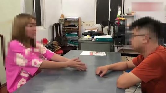 Clip đánh ghen ở Bình Dương, Clip đánh ghen lột đồ ở Bình Dương, Clip đánh ghen cắt tóc lột đồ ở Bình Dương, Clip đánh ghen lột đồ kinh hoàng, Clip đánh ghen lột đồ, Clip đánh ghen lột đồ trên phố, Đánh ghen lột đồ mới nhất, Clip đánh ghen lột đồ trần truồng giữa đường, Clip đánh ghen cắt tóc ở Bình Dương