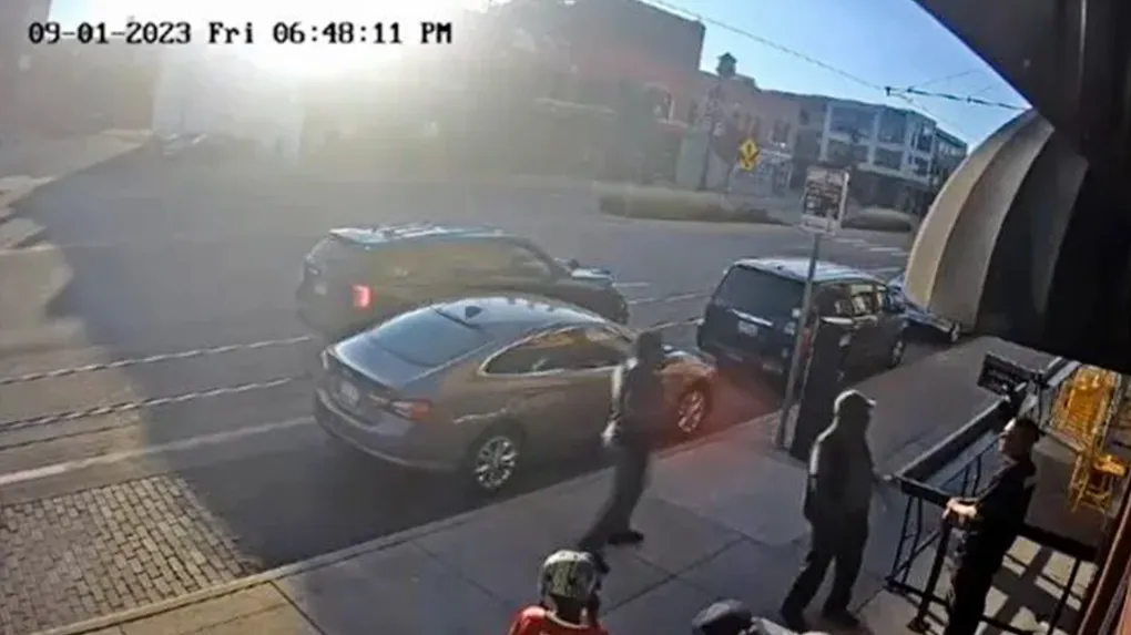 Clip Detroit officer accused of fatally punching 71-year-old charged with manslaughter, Video Former Detroit police officer charged with manslaughter in death of 71-year-old man, Video police 71-year-old charged, NY News Video, NYNews, New York news video, NYNews Post, News Post, ACB News video, Hot News Video, Today news Video, Latest today news video