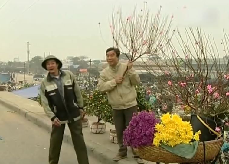 Phim Khách Đến Chơi Xuân, Phim Khách Đến Chơi Nhà, Phim Khách Đến Chơi Tết, Phim Tết Chu Vũ Hoàng, Phim Tết có bác Đại Tá Bộ Đội và bác Chu Vũ Hoàng, Phim hài Tết xưa Việt Nam, Phim hài Tết làng quê Việt Nam, Phim hài Tết dân gian, Phim hài Tết làng quê xưa