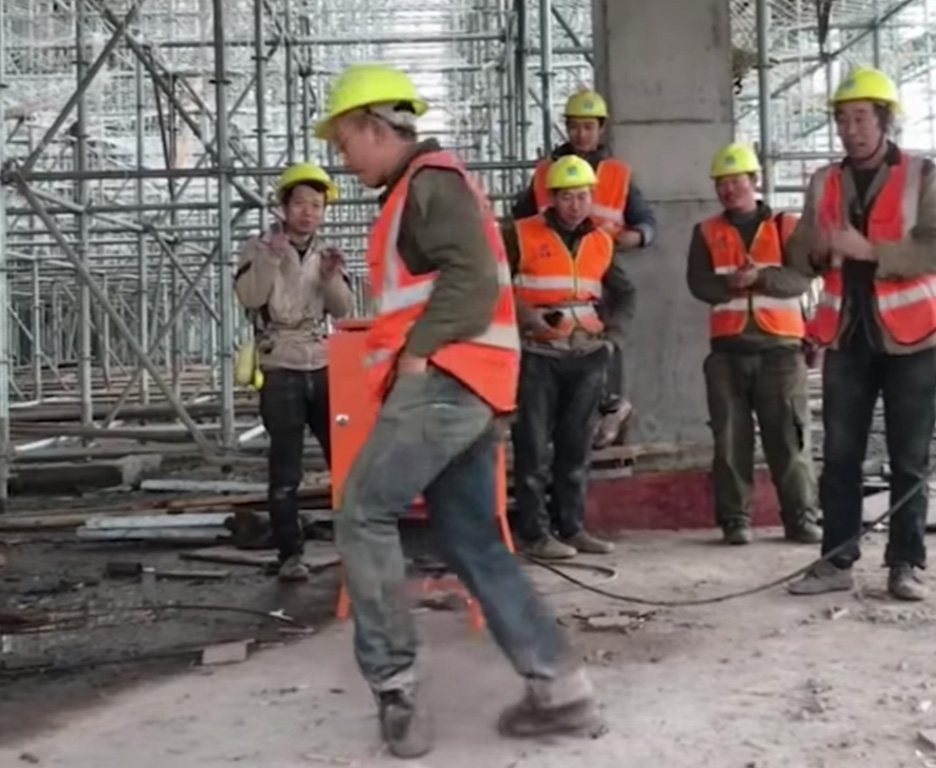 Clip Bố mẹ sinh ra phận làm Michael Jackson, Clip anh công nhân nhảy Michael Jackson, Clip anh công nhân công trường nhảy điệu Michael Jackson, Michael Jackson, Micheal Jackson nhảy đỉnh, Clip Micheal Jackson nhảy, Điệu nhảy Micheal Jackson, Clip học nhảy Micheal Jackson, Micheal Jackson, Clip dạy nhảy Micheal Jackson, Nhảy Michael Jackson, Clip nhảy Michael Jackson, Clip giải trí